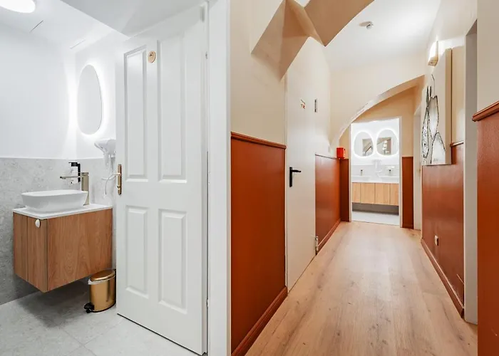 Home1 - Le Copernicó Boutique